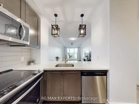 Photo 5 at 326 - 555 William Graham Drive, Rural Aurora, Aurora