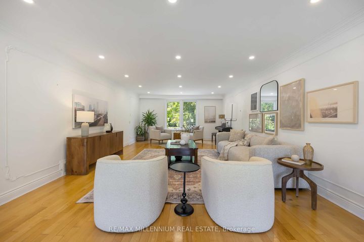 Photo 8 at 22 Richdale Court, Rosethorn, Toronto