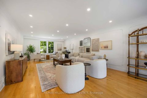 Photo 5 at 22 Richdale Court, Rosethorn, Toronto