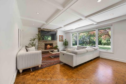 Photo 9 at 22 Richdale Court, Rosethorn, Toronto