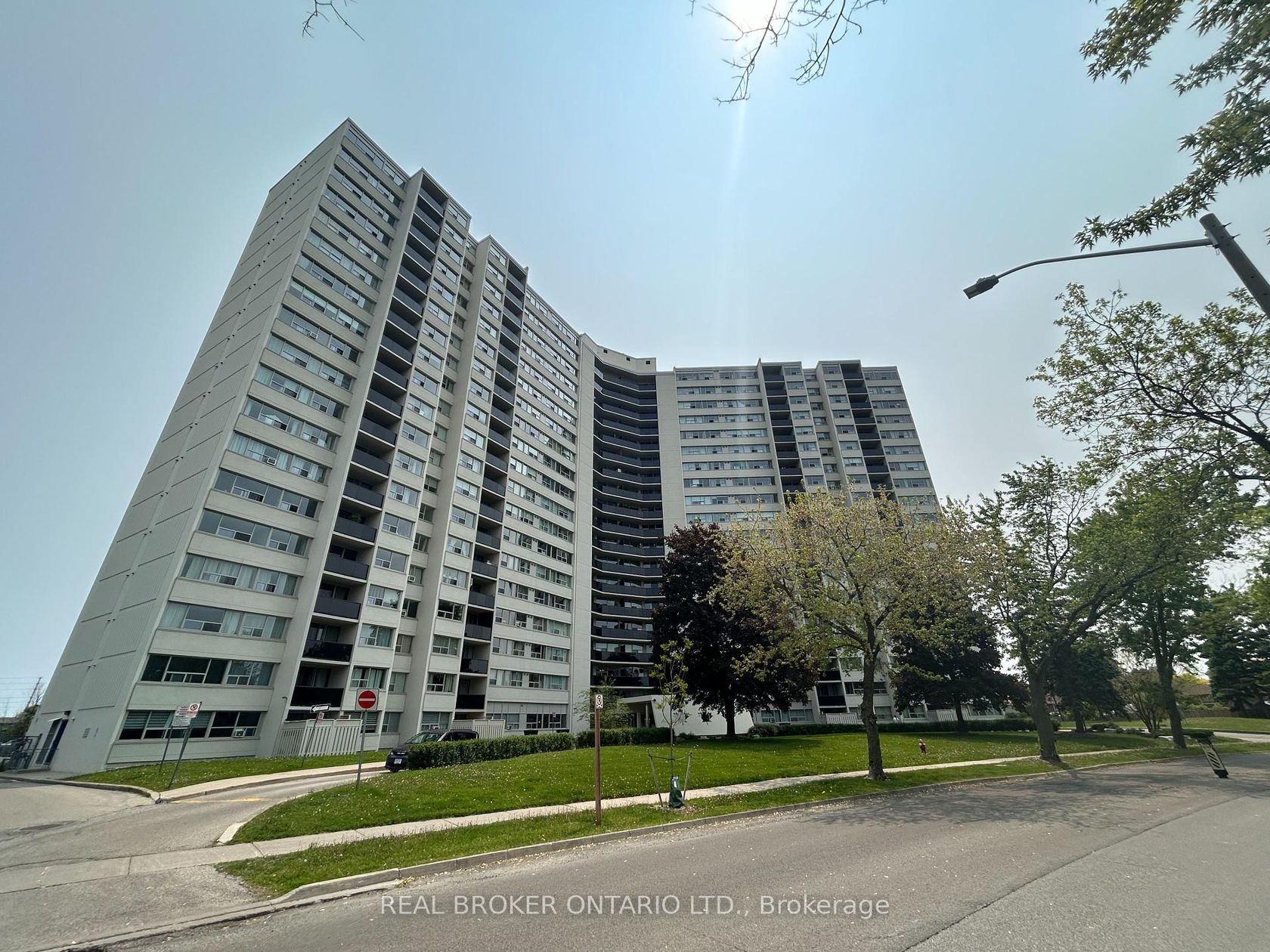 1203 - 530 Lolita Gardens, Mississauga Valleys, Mississauga 