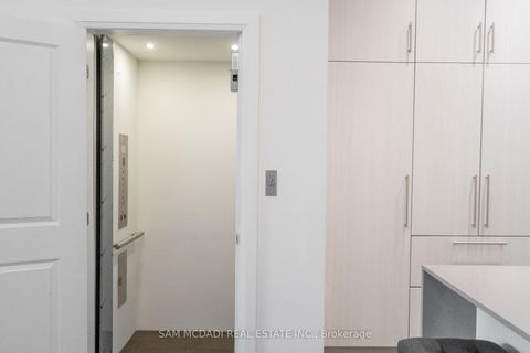 Photo 24 at 21 - 95 Brookfield Road, CO Central, Oakville