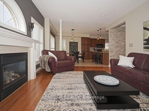 Photo 11 at 29 Wolfson Crescent, Oak Ridges Lake Wilcox, Richmond Hill