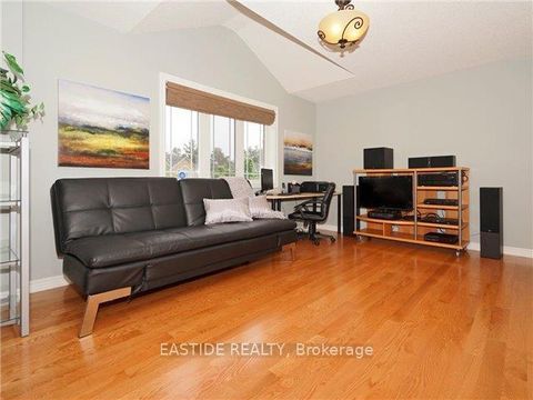 Photo 16 at 29 Wolfson Crescent, Oak Ridges Lake Wilcox, Richmond Hill
