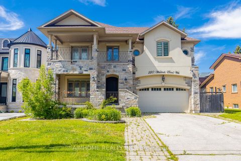 Photo 1 at 220 Weldrick Road W, Observatory, Richmond Hill