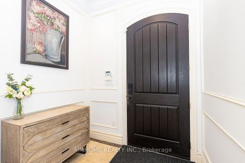 Photo 4 at 220 Weldrick Road W, Observatory, Richmond Hill