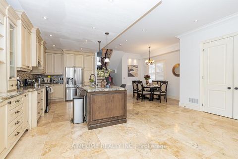 Photo 8 at 220 Weldrick Road W, Observatory, Richmond Hill