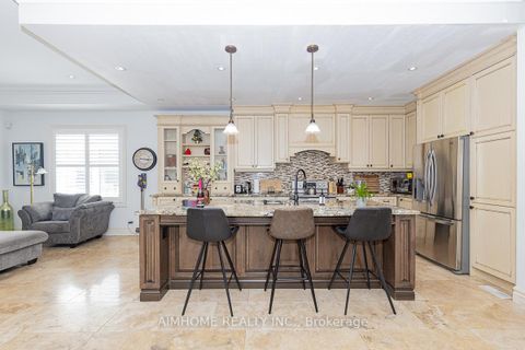 Photo 10 at 220 Weldrick Road W, Observatory, Richmond Hill