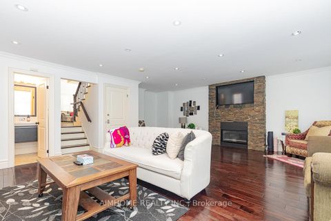 Photo 16 at 220 Weldrick Road W, Observatory, Richmond Hill