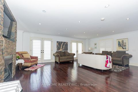 Photo 18 at 220 Weldrick Road W, Observatory, Richmond Hill