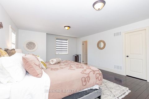 Photo 33 at 220 Weldrick Road W, Observatory, Richmond Hill