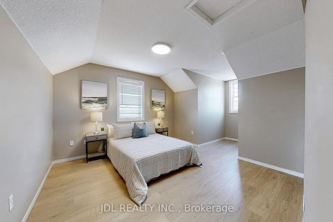 Photo 29 at 240 Lexington Road, RO River Oaks, Oakville