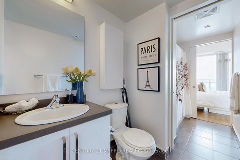 Photo 17 at 5304 - 12 York Street, Waterfront Communities C1, Toronto