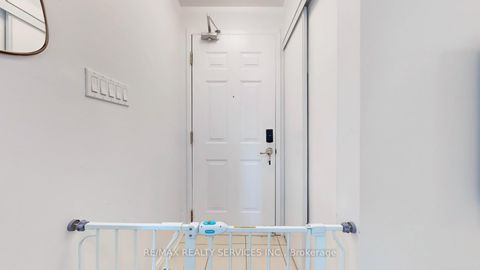 Photo 3 at 218 - 17 Coneflower Crescent, Branson, Toronto