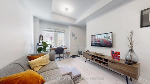 Photo 5 at 218 - 17 Coneflower Crescent, Branson, Toronto