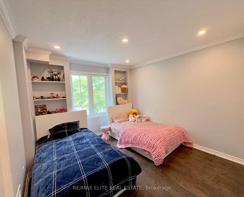 Photo 19 at 7 Love Run Road, Vellore Village, Vaughan