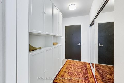 Photo 8 at 808 - 286 Main Street, Danforth, Toronto