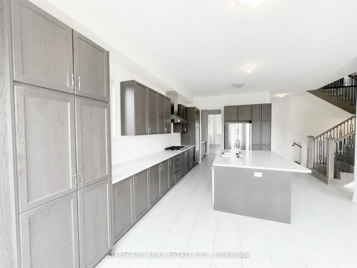 Photo 5 at 76 Elstone Place, Waterdown, Hamilton