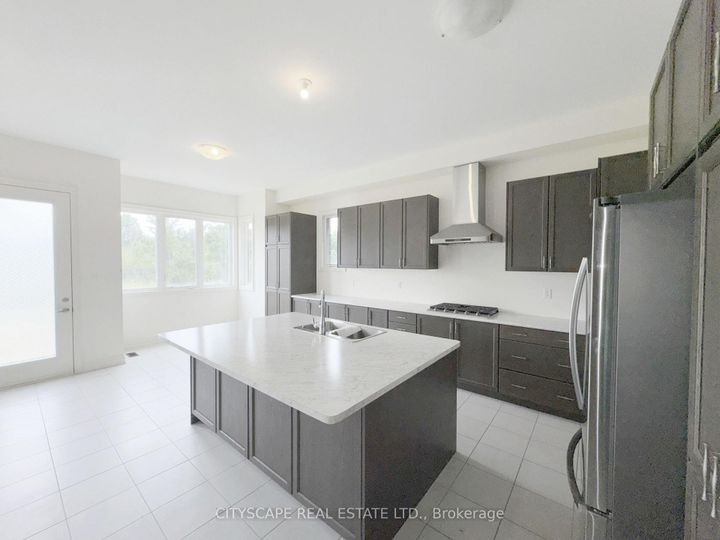 Photo 8 at 76 Elstone Place, Waterdown, Hamilton