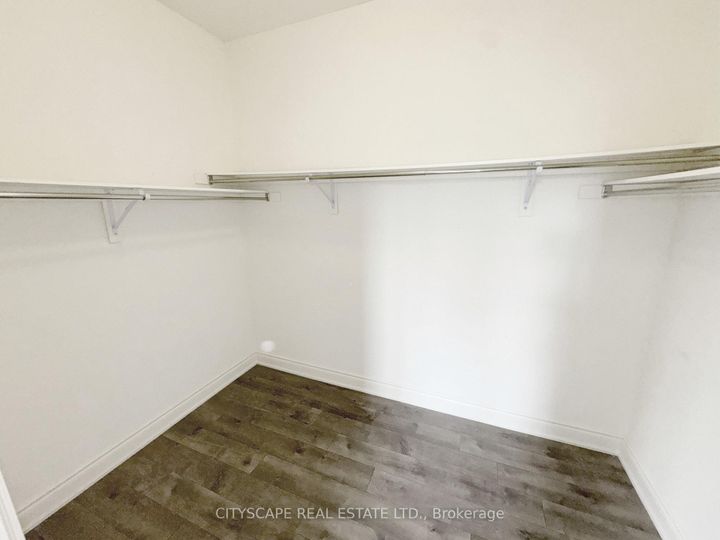 Photo 17 at 76 Elstone Place, Waterdown, Hamilton