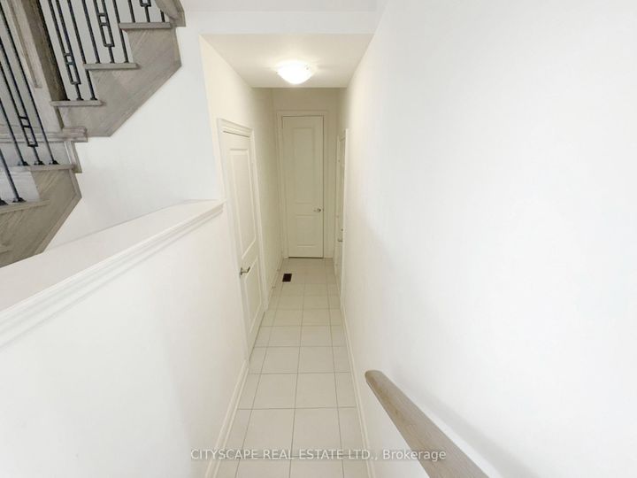 Photo 36 at 76 Elstone Place, Waterdown, Hamilton