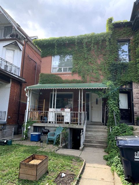 Photo 2 at 464 Euclid Avenue, Little Italy, Toronto