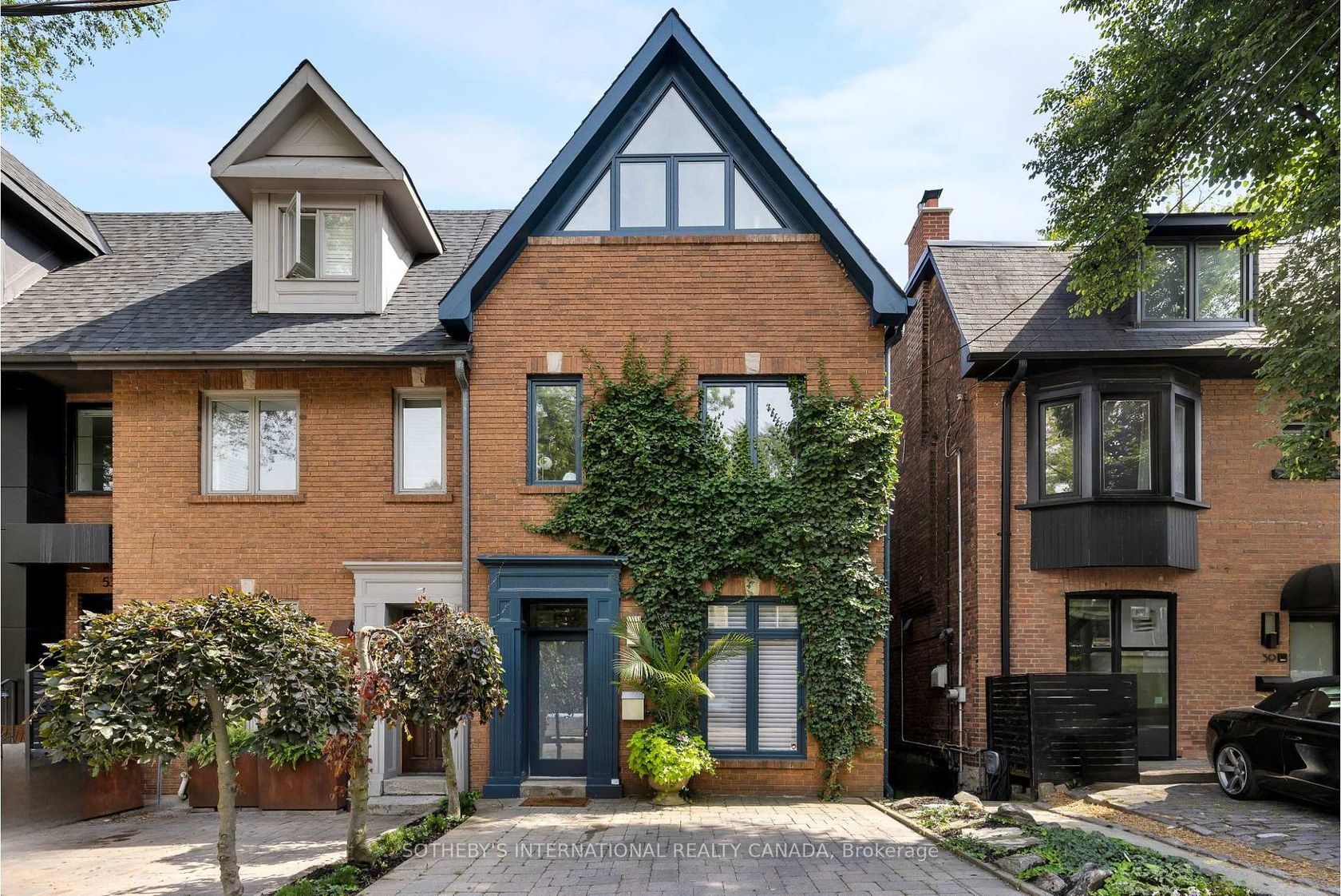 57 Woodlawn Avenue W, St. Clair, Toronto 