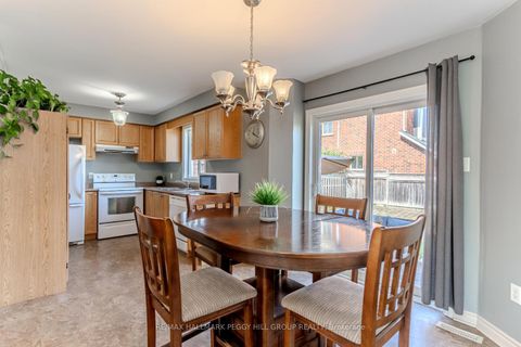 Photo 2 at 2 Northview Crescent, Northwest, Barrie