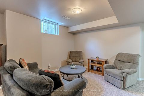 Photo 10 at 2 Northview Crescent, Northwest, Barrie Photo 10 at 2 Northview Crescent, Northwest, Barrie