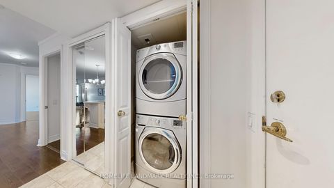 Photo 8 at 809 - 5 Northtown Way, Willowdale East, Toronto
