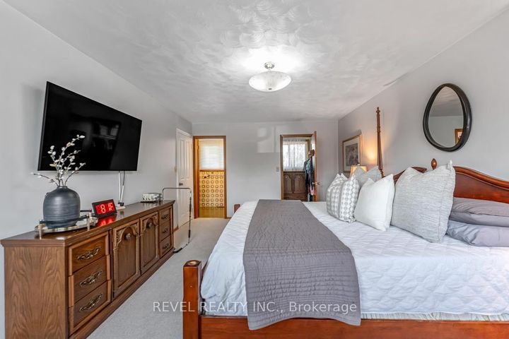 Photo 18 at 187 Guildwood Drive, Gurnett, Hamilton