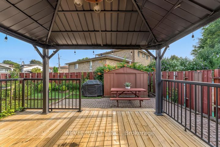 Photo 31 at 187 Guildwood Drive, Gurnett, Hamilton