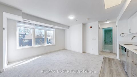 Photo 4 at 303 - 45 Connaught Avenue, Coxwell, Toronto