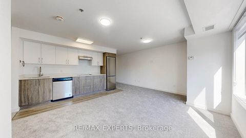 Photo 6 at 303 - 45 Connaught Avenue, Coxwell, Toronto