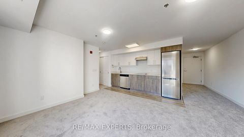 Photo 8 at 303 - 45 Connaught Avenue, Coxwell, Toronto