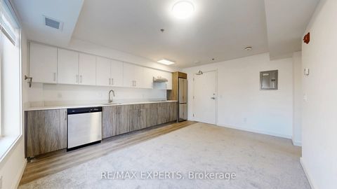 Photo 6 at 101 - 45 Connaught Avenue, Coxwell, Toronto