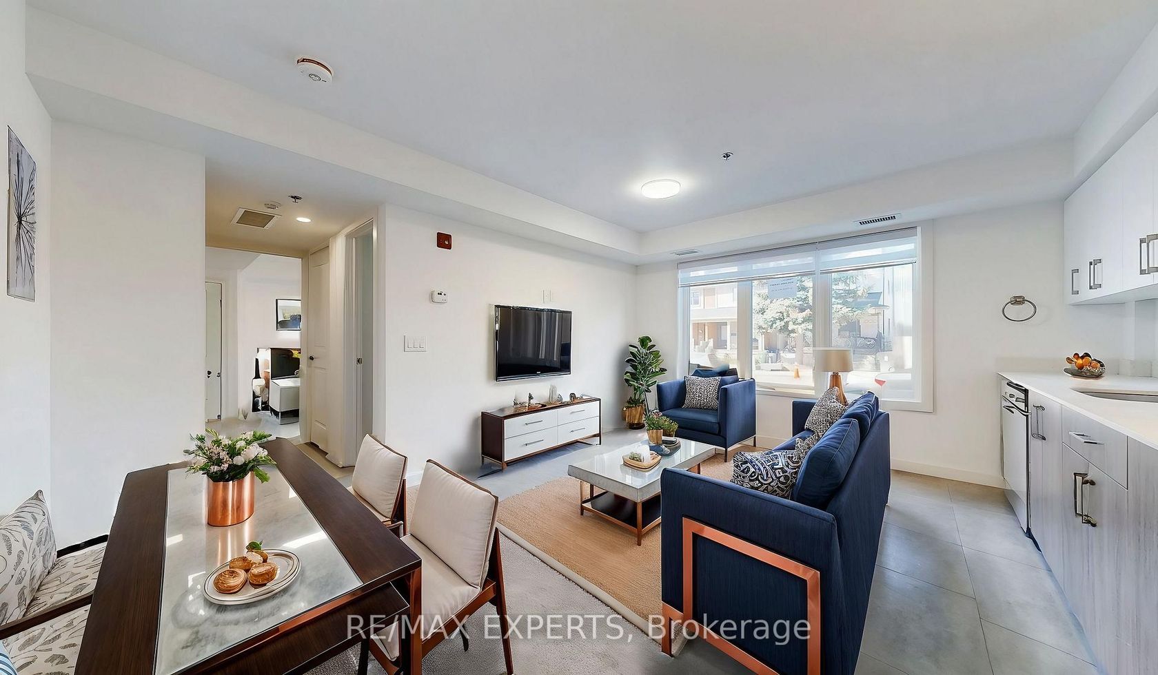 101 - 45 Connaught Avenue, Coxwell, Toronto 