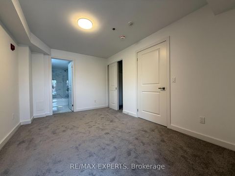 Photo 2 at 204 - 45 Connaught Avenue, Coxwell, Toronto