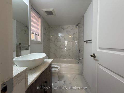 Photo 4 at 204 - 45 Connaught Avenue, Coxwell, Toronto