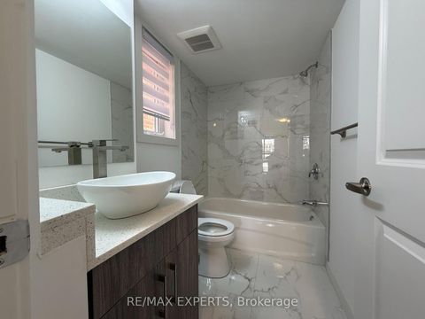 Photo 5 at 204 - 45 Connaught Avenue, Coxwell, Toronto