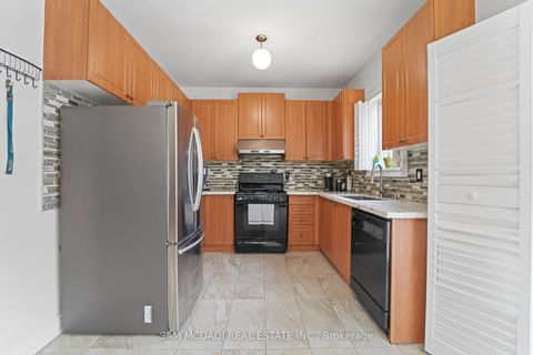 Photo 13 at 2530 Nichols Drive, WC Wedgewood Creek, Oakville