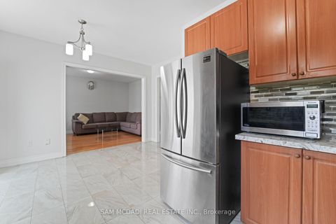Photo 14 at 2530 Nichols Drive, WC Wedgewood Creek, Oakville