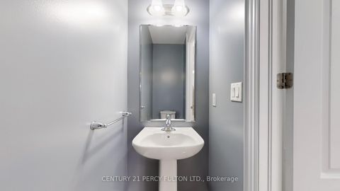 Photo 16 at 14 Meadow Green Court, Kleinburg, Vaughan