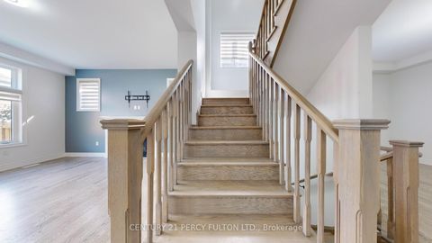 Photo 19 at 14 Meadow Green Court, Kleinburg, Vaughan