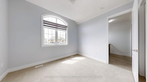 Photo 35 at 14 Meadow Green Court, Kleinburg, Vaughan