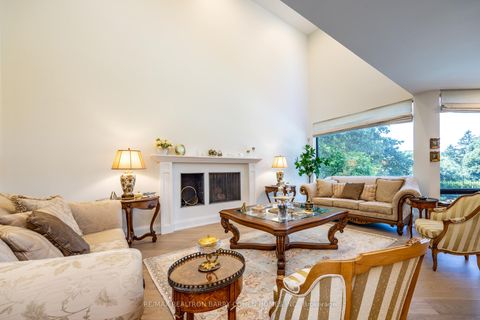 Photo 10 at 10 Penwood Crescent, Don Mills, Toronto
