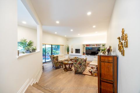 Photo 16 at 10 Penwood Crescent, Don Mills, Toronto