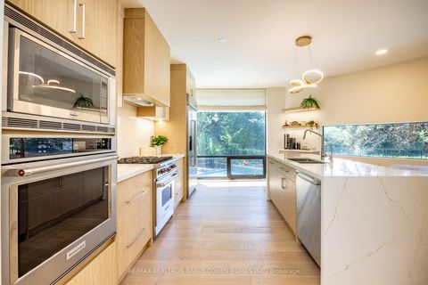 Photo 21 at 10 Penwood Crescent, Don Mills, Toronto