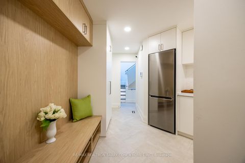 Photo 23 at 10 Penwood Crescent, Don Mills, Toronto