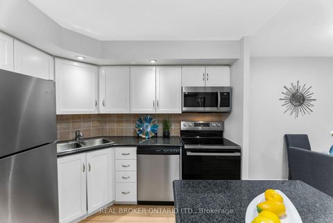 Photo 10 at 1227 - 250 Wellington Street, Waterfront Communities C1, Toronto